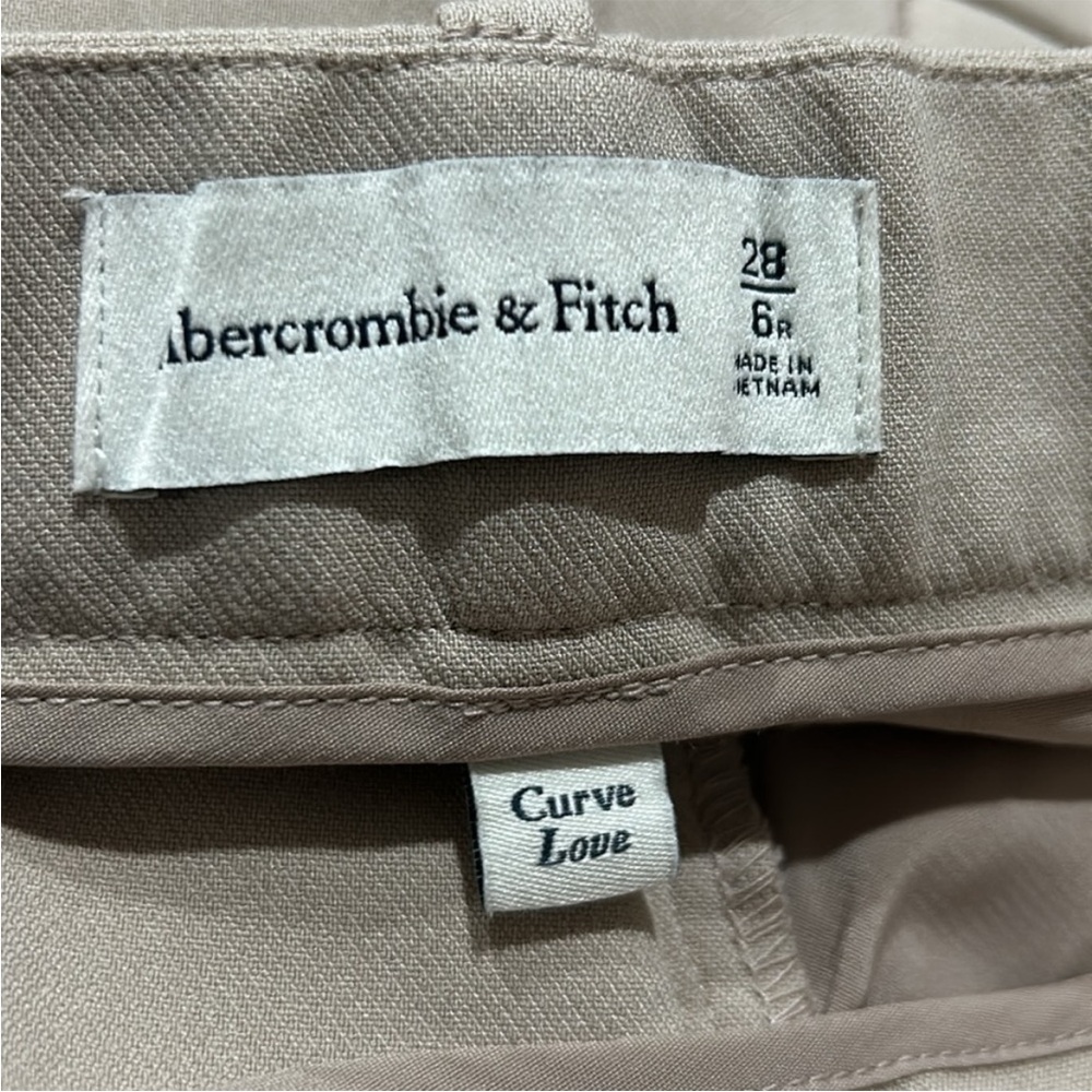 Abercrombie & Fitch Wide Leg Pants in Light Beige - Picture 6 of 6